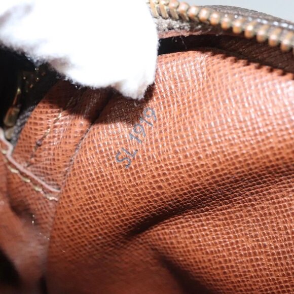 LOUIS VUITTON Monogram Marly Dragonne GM Clutch Bag - Picture 11 of 16